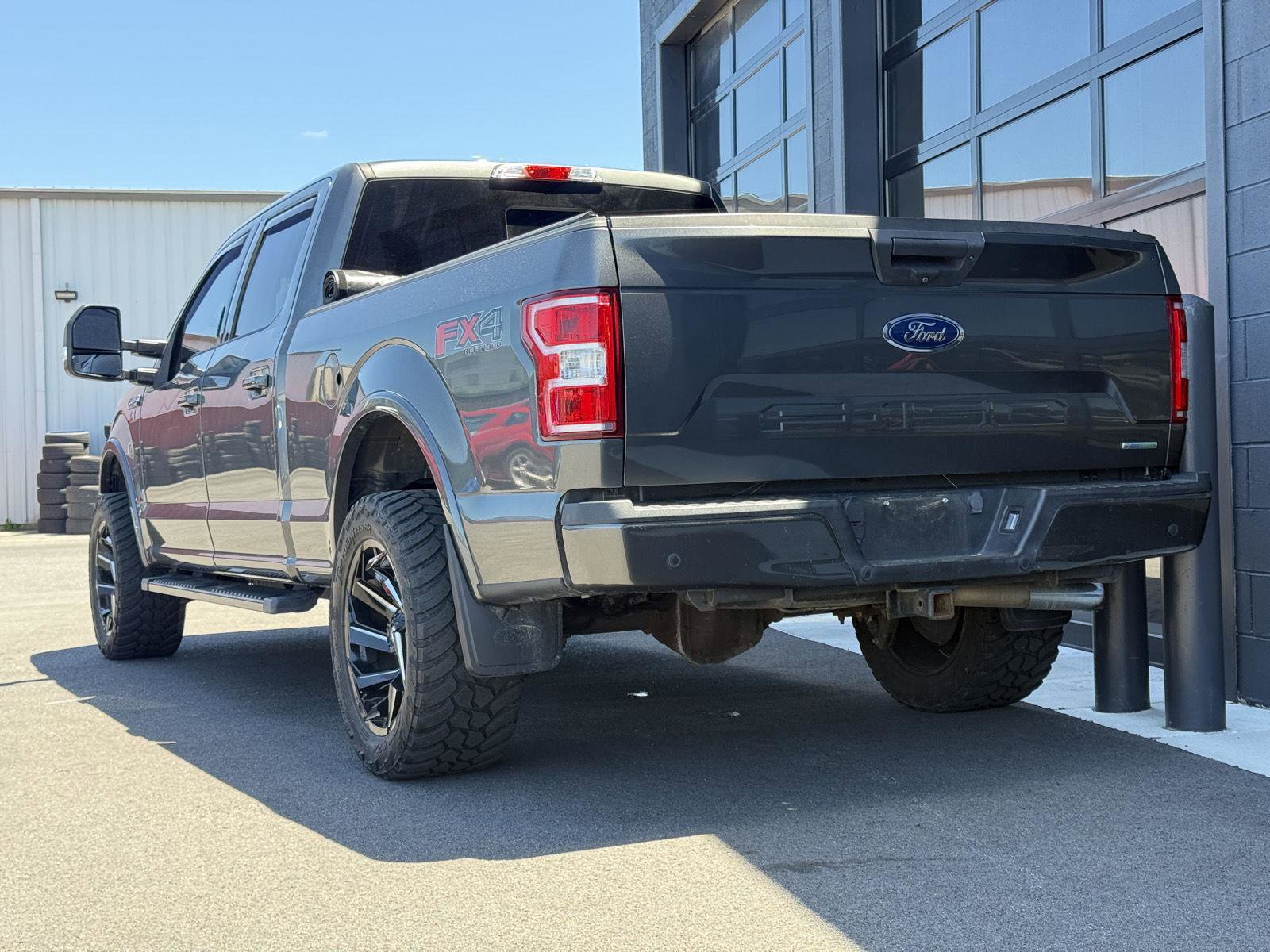 Used 2019 Ford F150 XLT w/ Equipment Group 302A Luxury AWD/4WD image 3