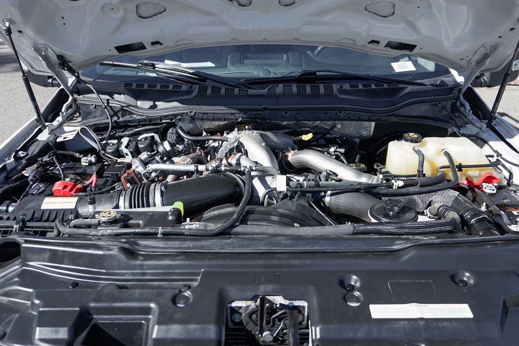 Used 2021 Ford F350 XLT AWD/4WD image 12