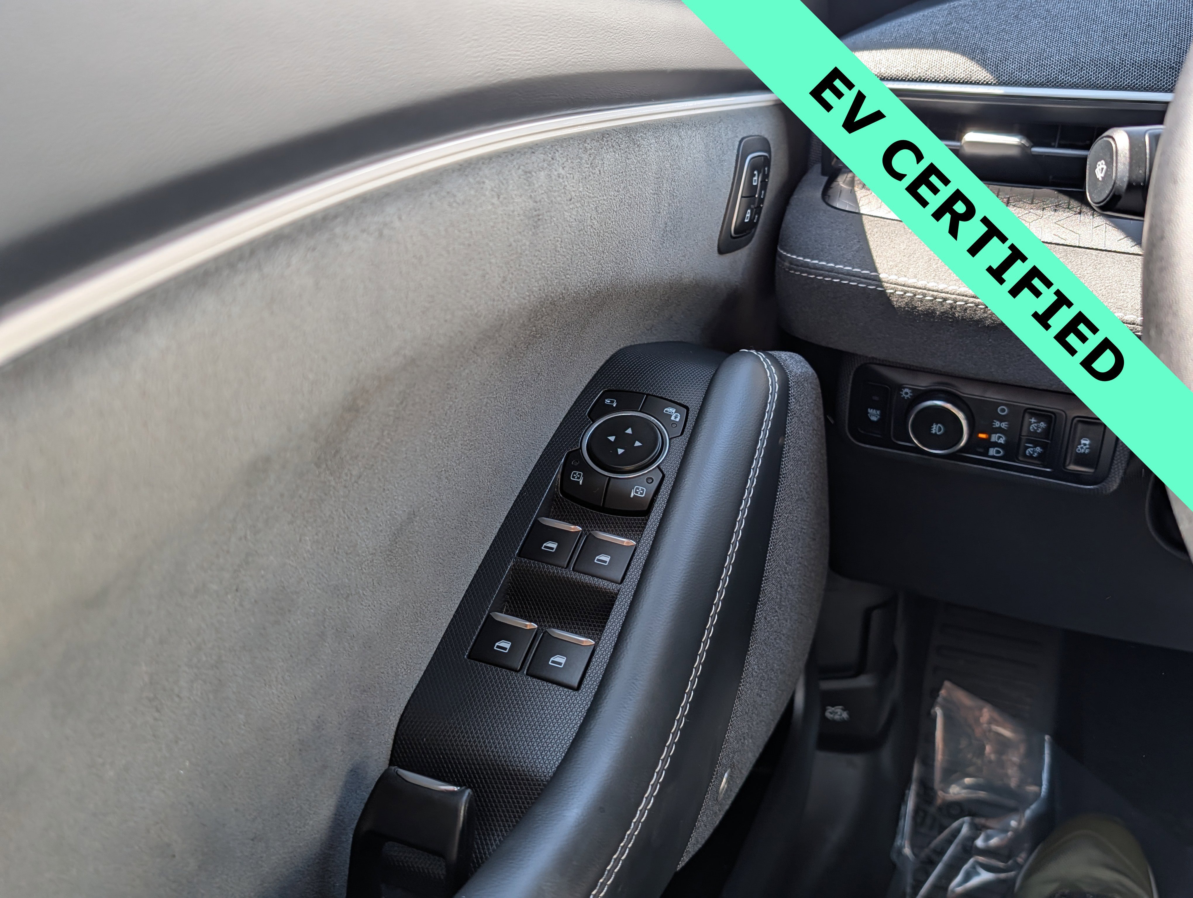 Certified 2025 Ford Mustang Mach-E GT AWD/4WD image 24