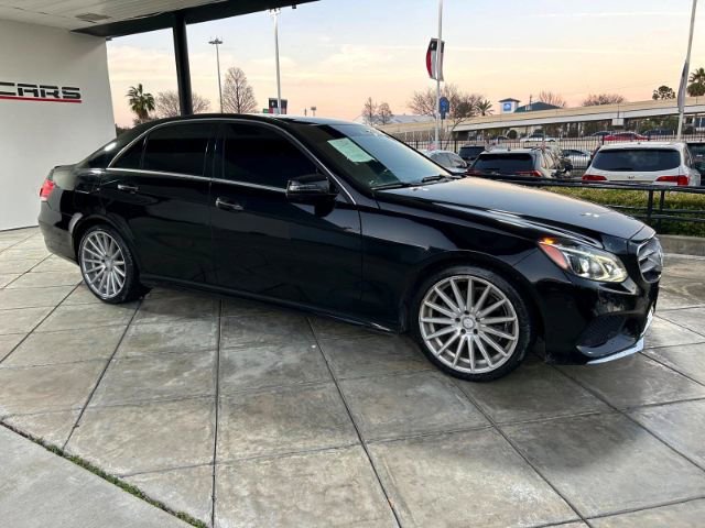 Used 2016 Mercedes-Benz E 400 Sedan image 5
