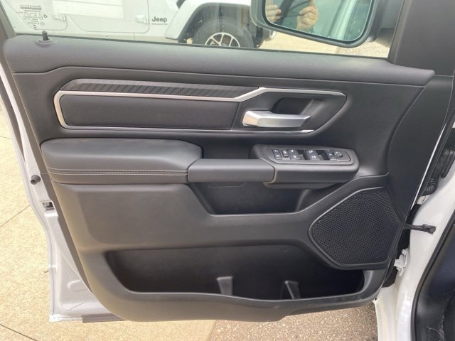 New 2026 RAM 1500 4x4 Crew Cab image 14