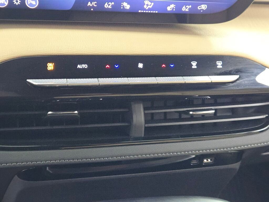 New 2026 Buick Enclave Preferred w/ LPO, Floor Liner Package image 31