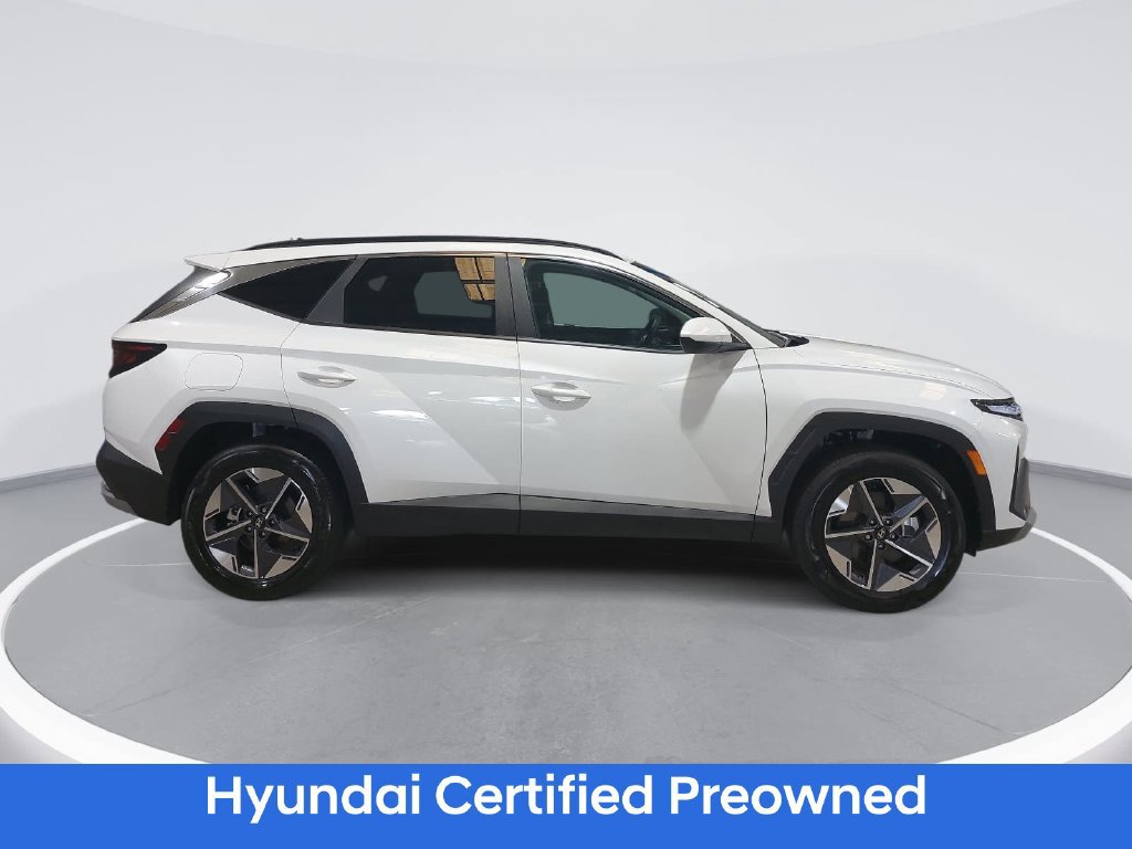 Certified 2025 Hyundai Tucson SEL AWD/4WD image 4