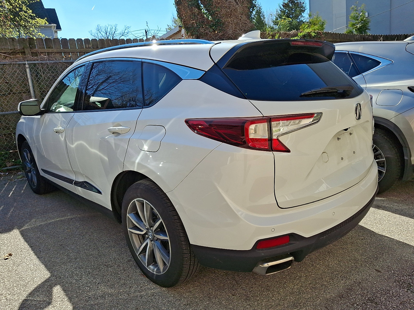 Used 2023 Acura RDX AWD w/ Technology Package image 2