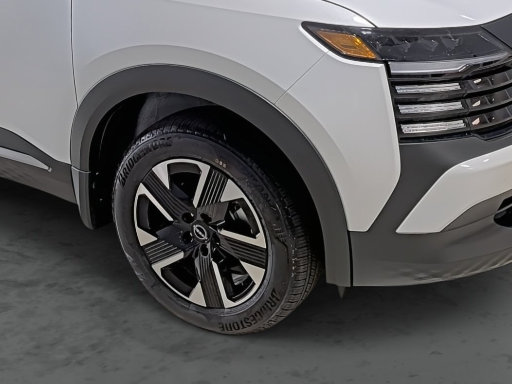 New 2026 Nissan Kicks SV w/ Cold Weather Package AWD/4WD image 15