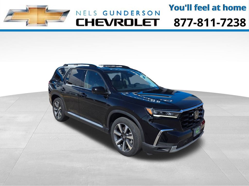 Used 2025 Honda Pilot Elite