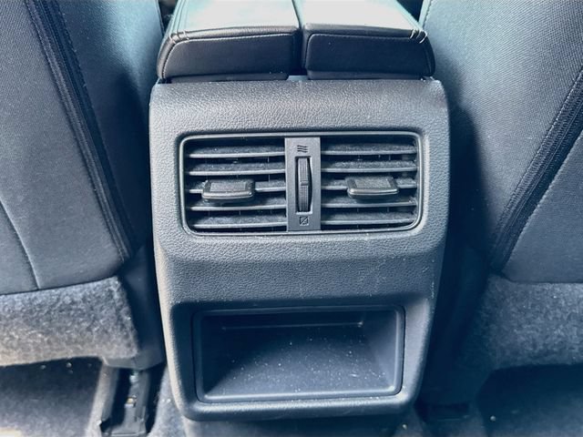 Used 2024 Nissan Rogue S FWD image 23