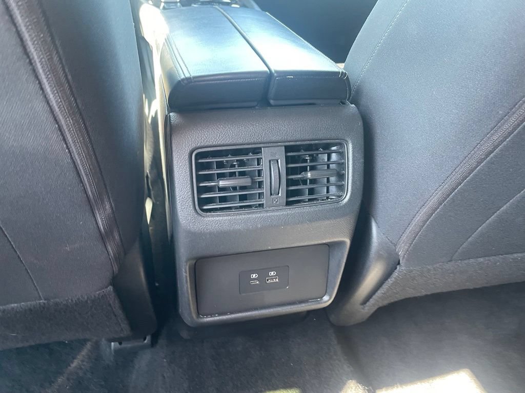 Used 2023 Nissan Rogue SV AWD/4WD image 25
