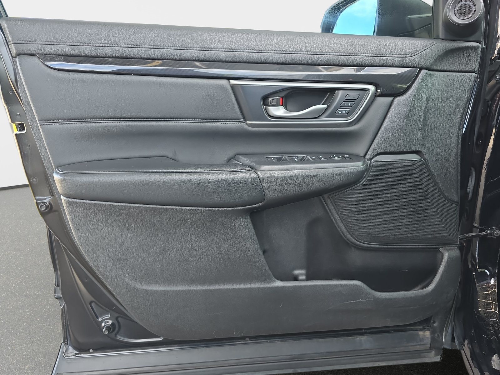 Used 2022 Honda CR-V Touring image 26