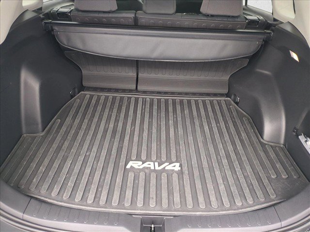 Certified 2025 Toyota RAV4 XLE FWD image 6