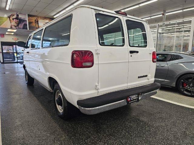 Used 2001 Dodge B2500 Passenger RWD image 7