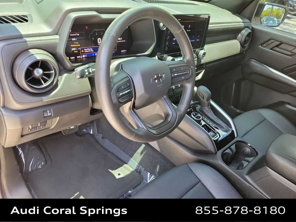 Used 2024 Chevrolet Colorado Trail Boss w/ Advanced Trailering Package AWD/4WD image 10