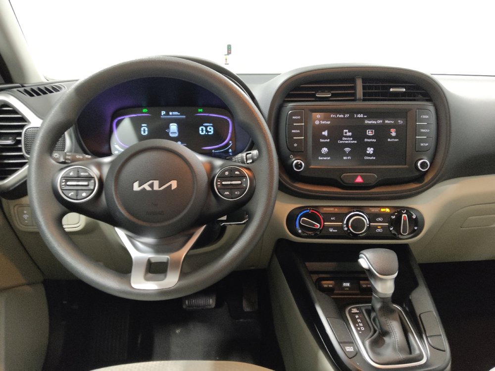 Used 2025 Kia Soul S image 21