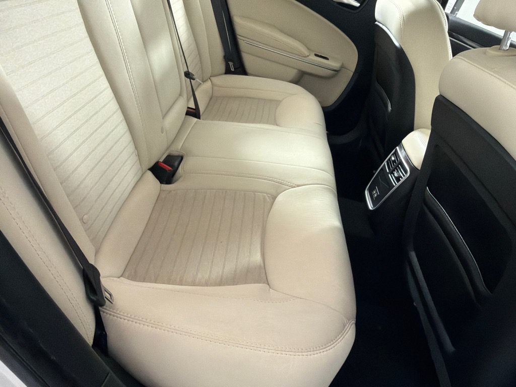 Used 2019 Chrysler 300 Touring w/ Sport Appearance Package RWD image 18