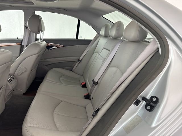 Used 2007 Mercedes-Benz E 350 4MATIC Sedan image 27