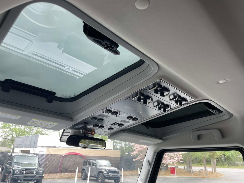 Used 2024 INEOS Grenadier Fieldmaster Edition image 12