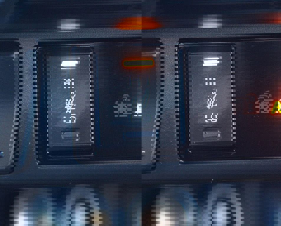 Used 2025 Toyota RAV4 XSE image 8