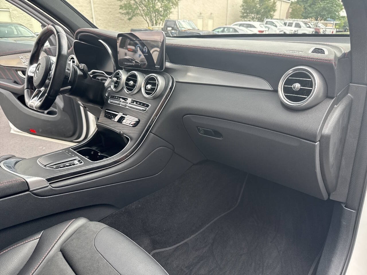 Used 2022 Mercedes-Benz GLC 43 AMG 4MATIC image 28