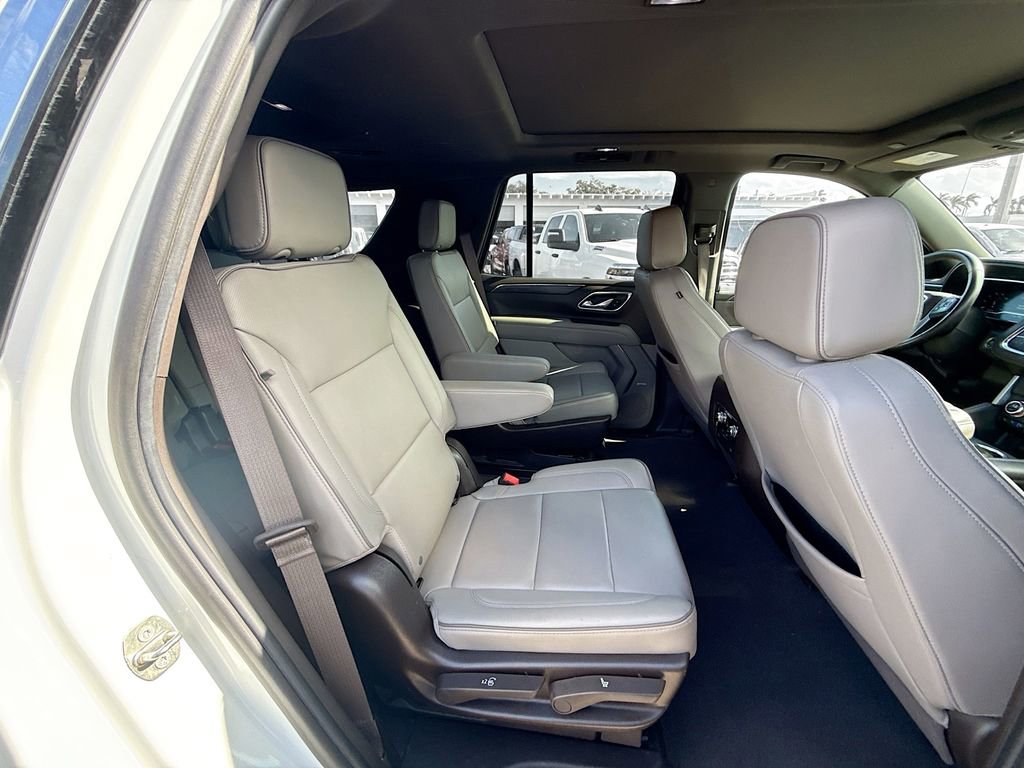 Used 2023 GMC Yukon SLT image 32