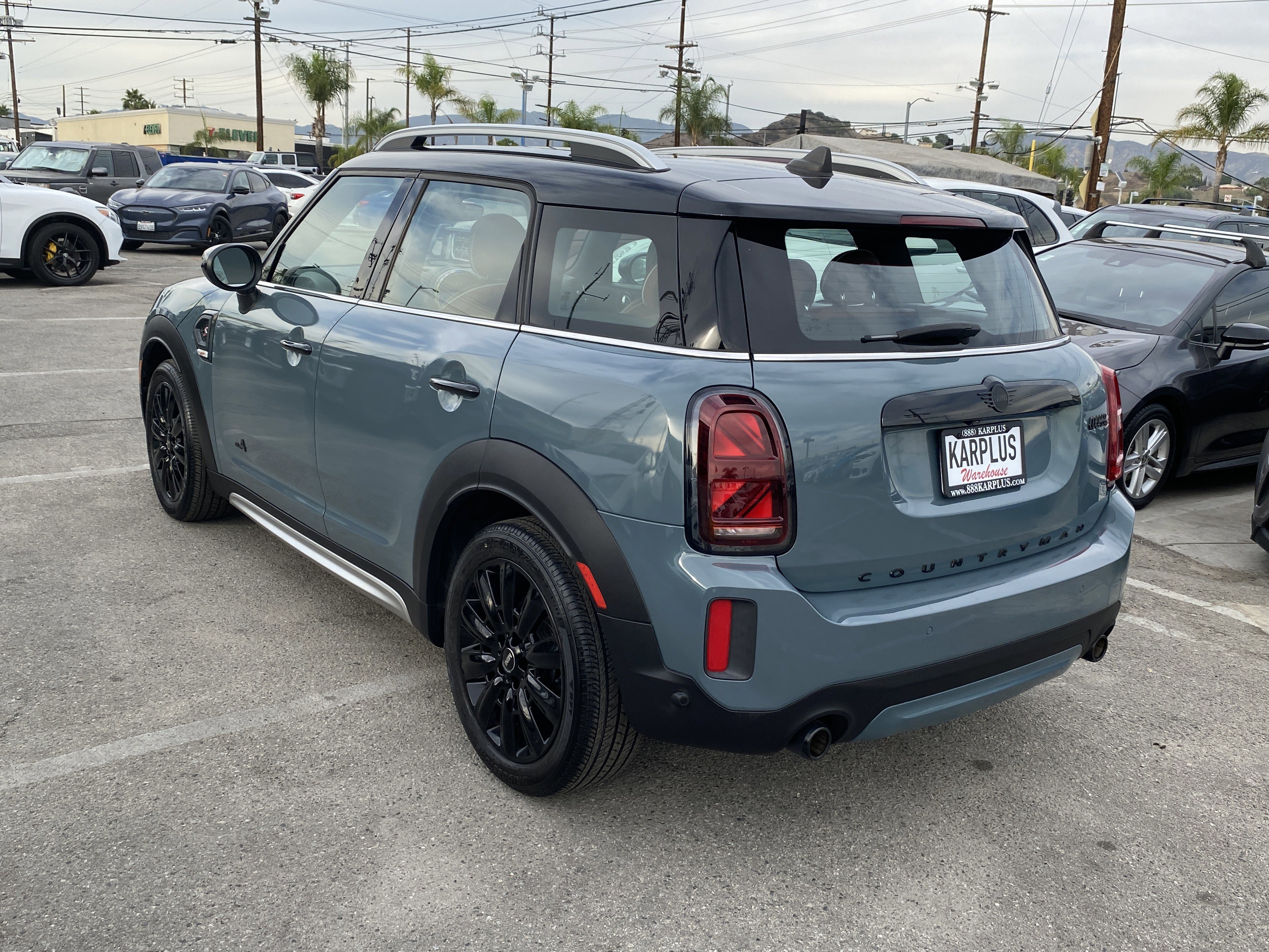 Used 2023 MINI Cooper Countryman S w/ Signature Upholstery Package image 8