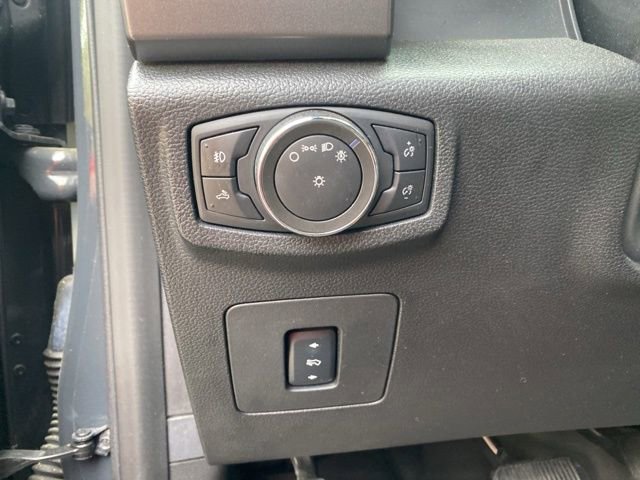 Used 2016 Ford F150 XLT w/ Equipment Group 302A Luxury image 16