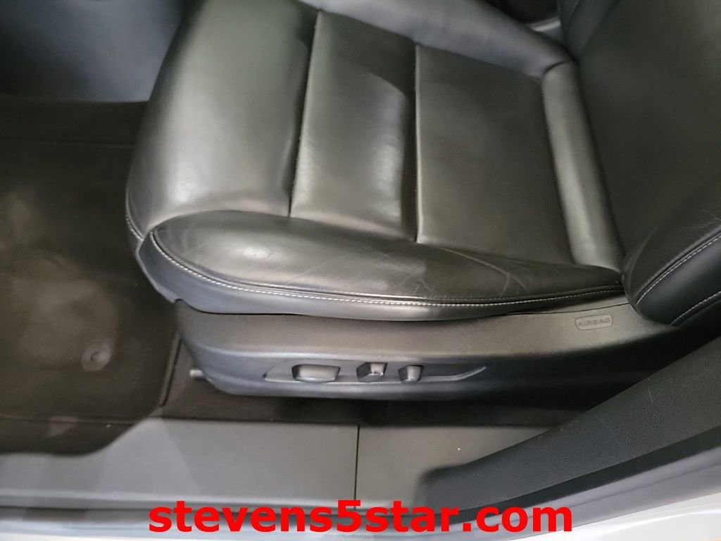 Used 2020 Cadillac XT4 Premium Luxury w/ Driver Awareness Package image 13