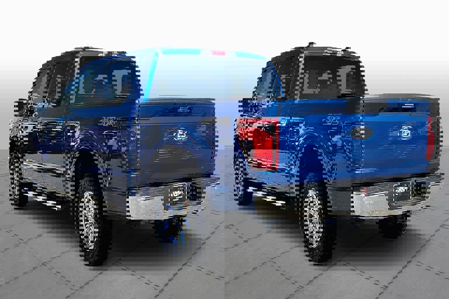 Used 2024 Ford F150 XLT w/ Mobile Office Package image 11