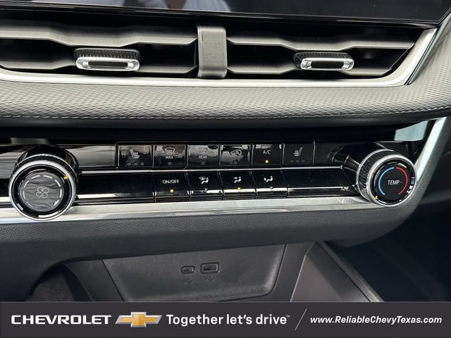 Used 2025 Chevrolet Equinox LT FWD image 19