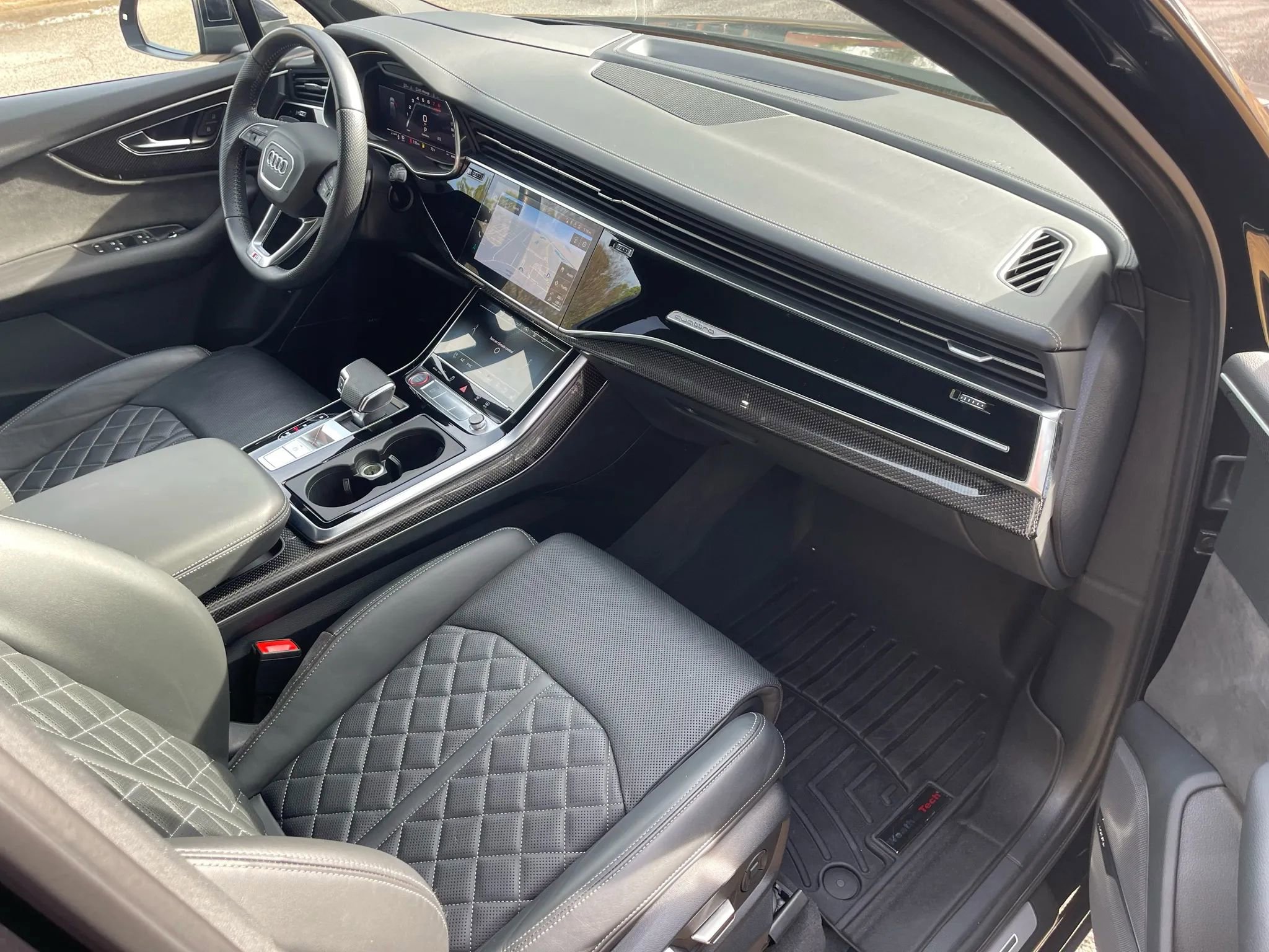 Used 2020 Audi SQ7 Prestige w/ Prestige Package AWD/4WD image 14