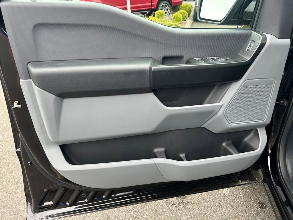 New 2025 Ford F150 XL w/ Equipment Group 103A High image 15