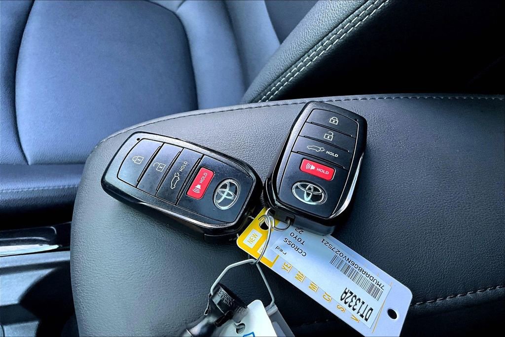 Certified 2022 Toyota Corolla Cross XLE w/ Convenience Package image 35