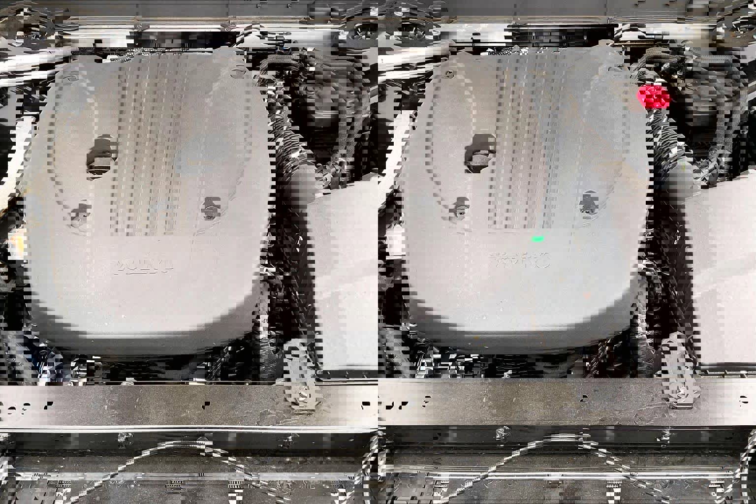 Used 2025 Volvo XC60 B5 Ultra w/ Protection Package Premier image 13