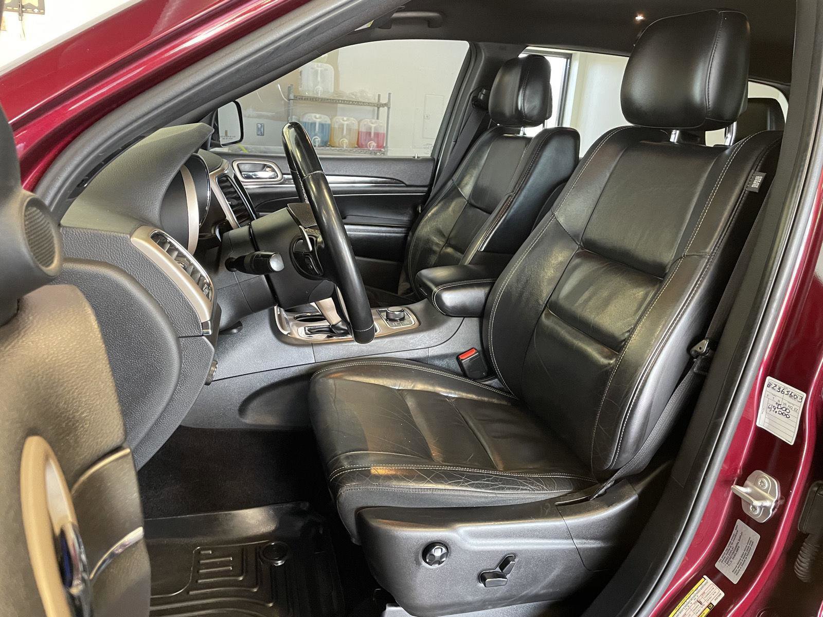 Used 2017 Jeep Grand Cherokee Limited image 17