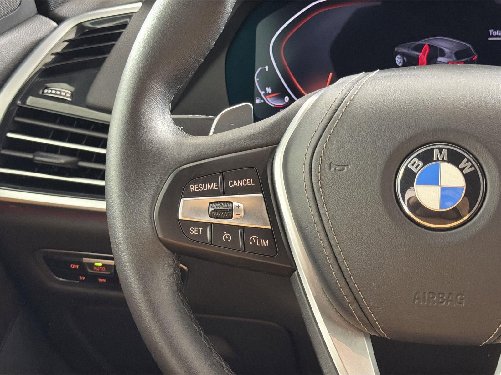 Used 2023 BMW X5 sDrive40i w/ Premium Package image 11