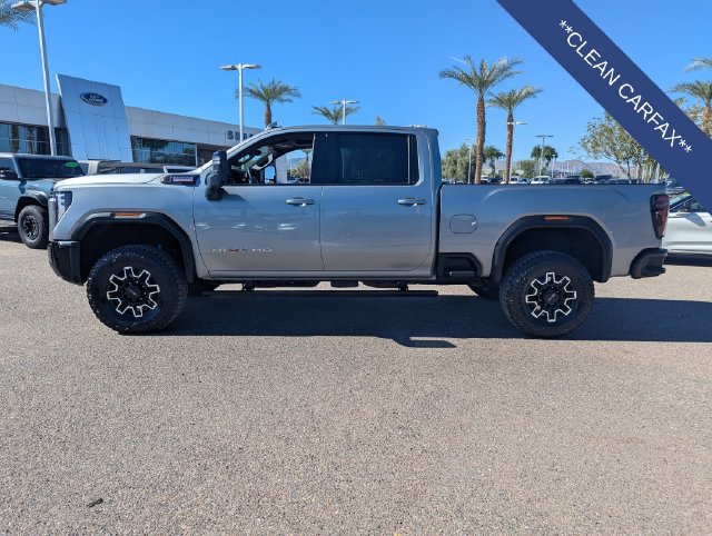 Used 2025 GMC Sierra 2500 AT4X AWD/4WD image 3