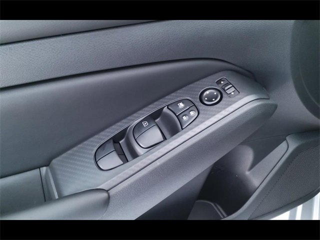 Used 2025 Nissan Altima 2.5 S image 13