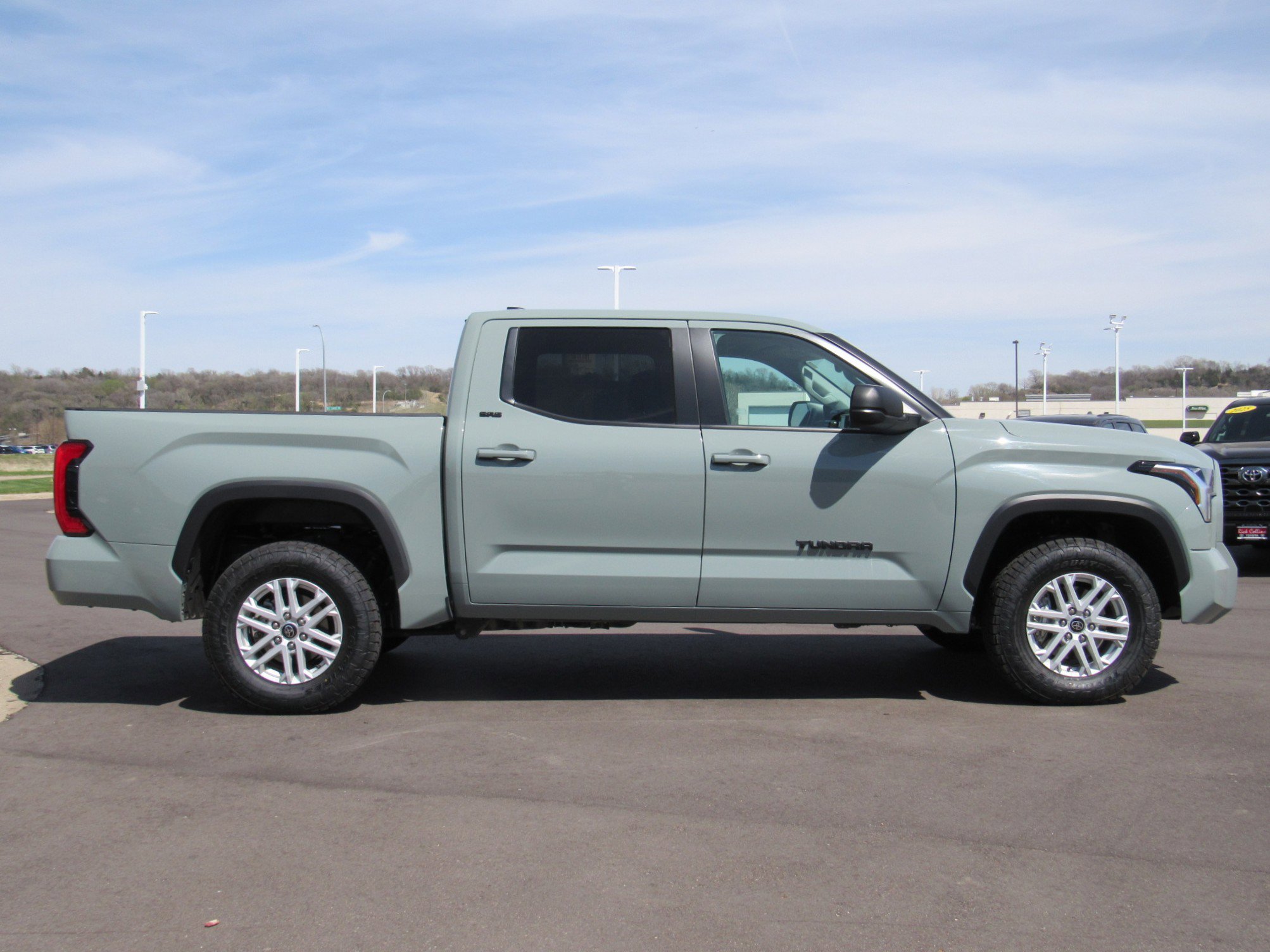 Used 2024 Toyota Tundra SR5 w/ SR5 Premium Package AWD/4WD image 5