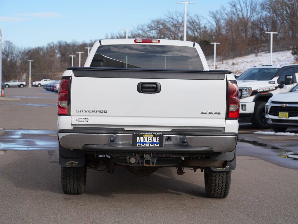 Used 2006 Chevrolet Silverado 2500 LT image 4