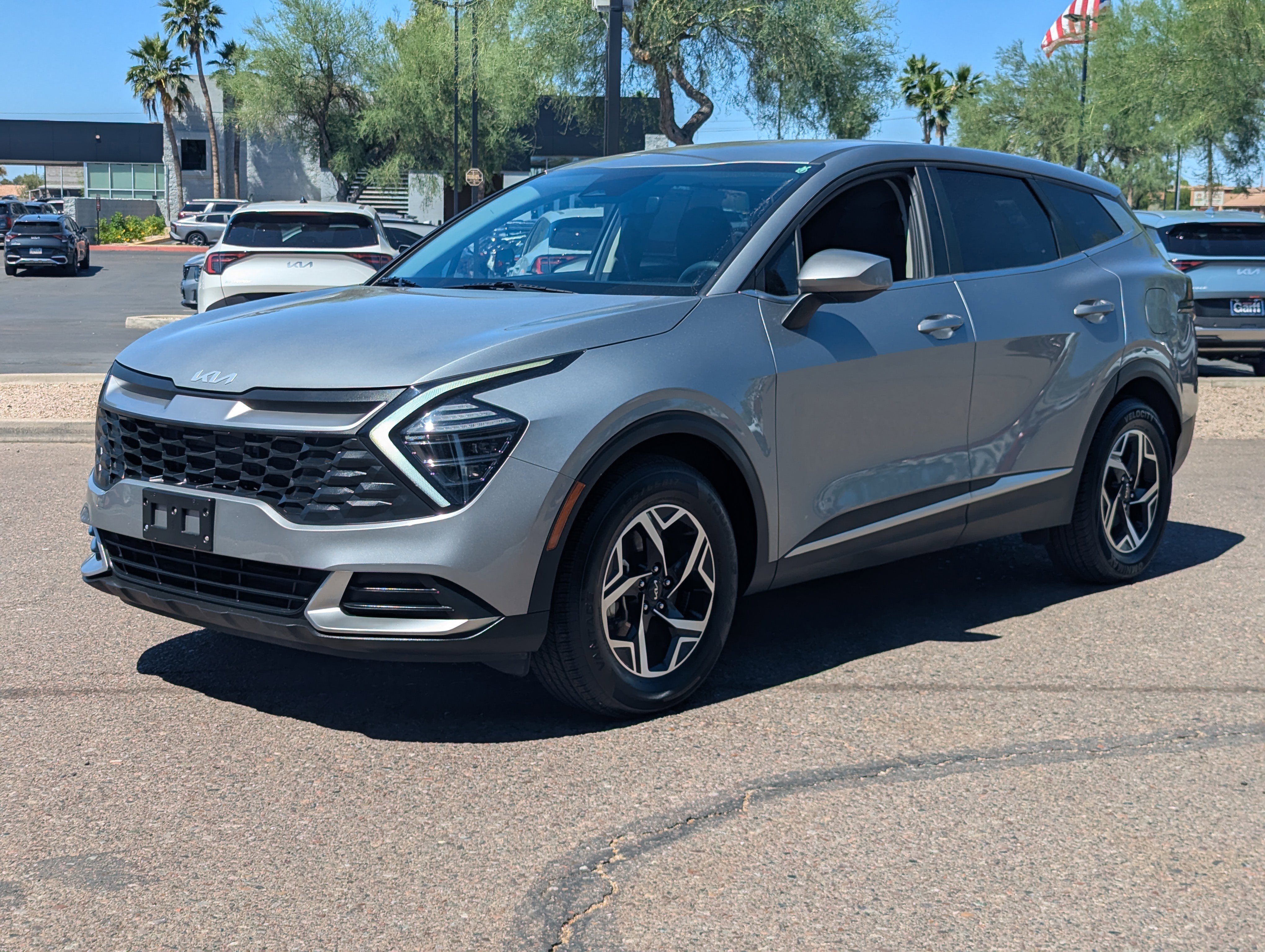 Certified 2024 Kia Sportage LX FWD image 6