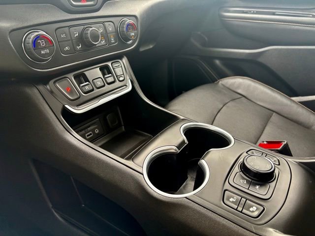 Used 2020 GMC Terrain SLT w/ Preferred Package image 24