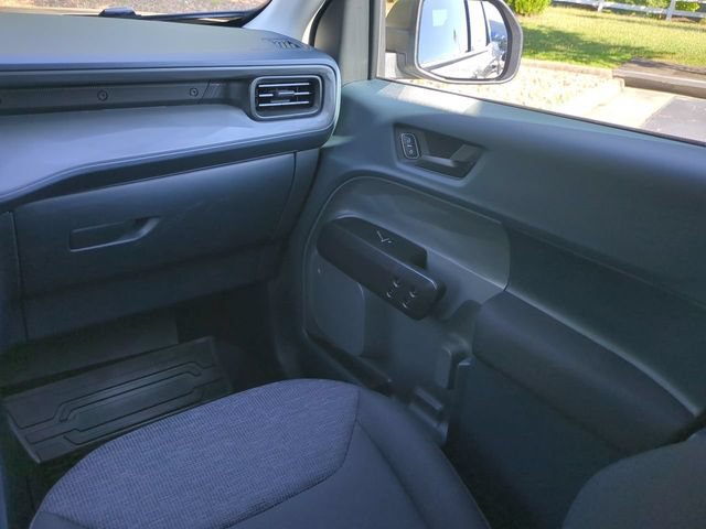 Used 2025 Ford Maverick XL w/ Equipment Group 102A AWD/4WD image 17