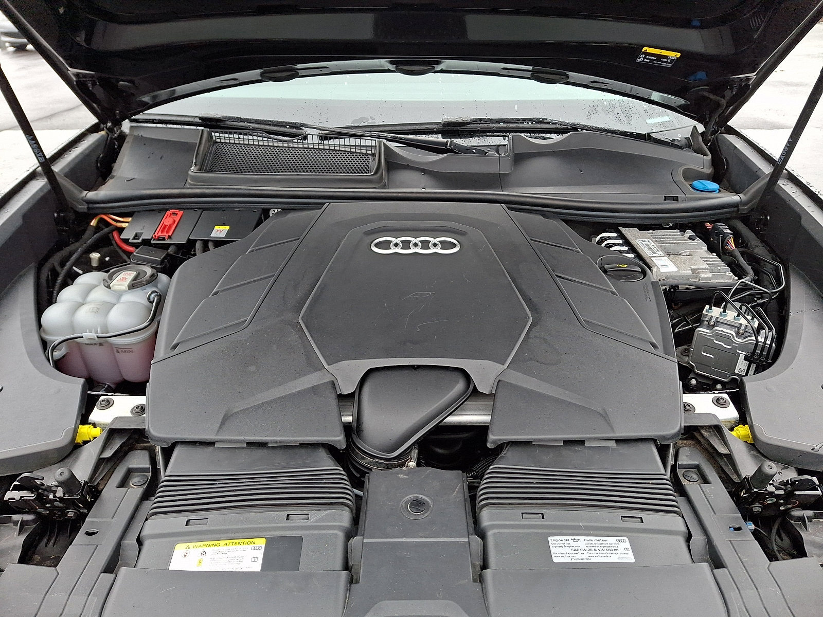 Used 2022 Audi Q8 Premium Plus image 28