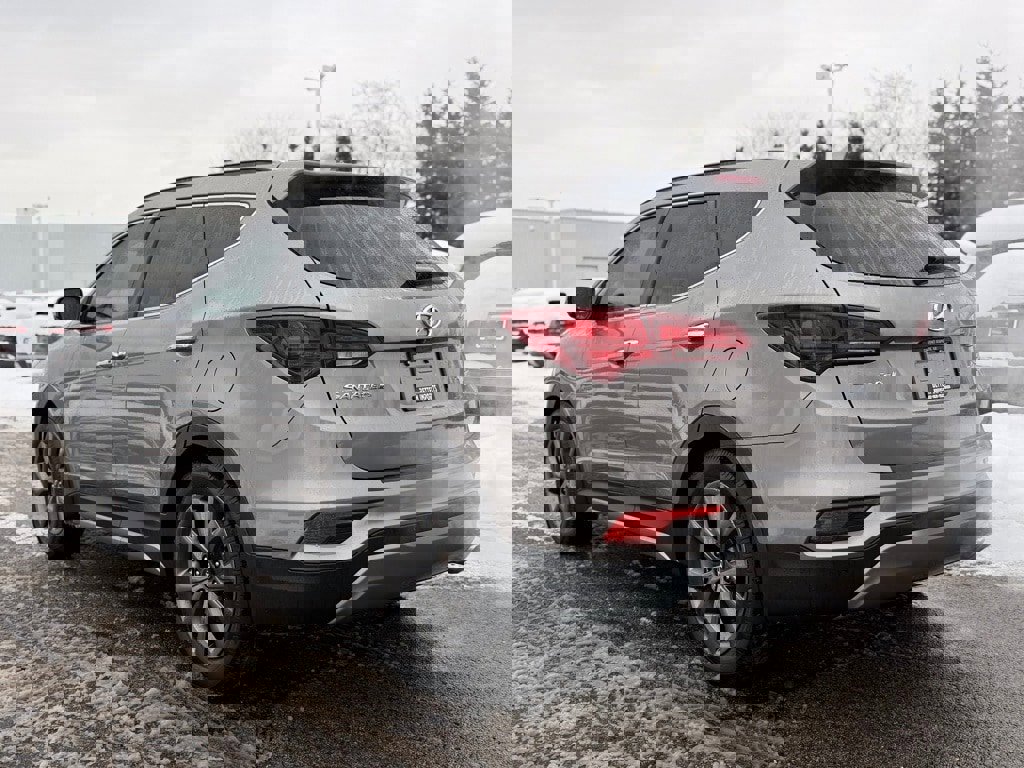 Used 2017 Hyundai Santa Fe Sport image 4