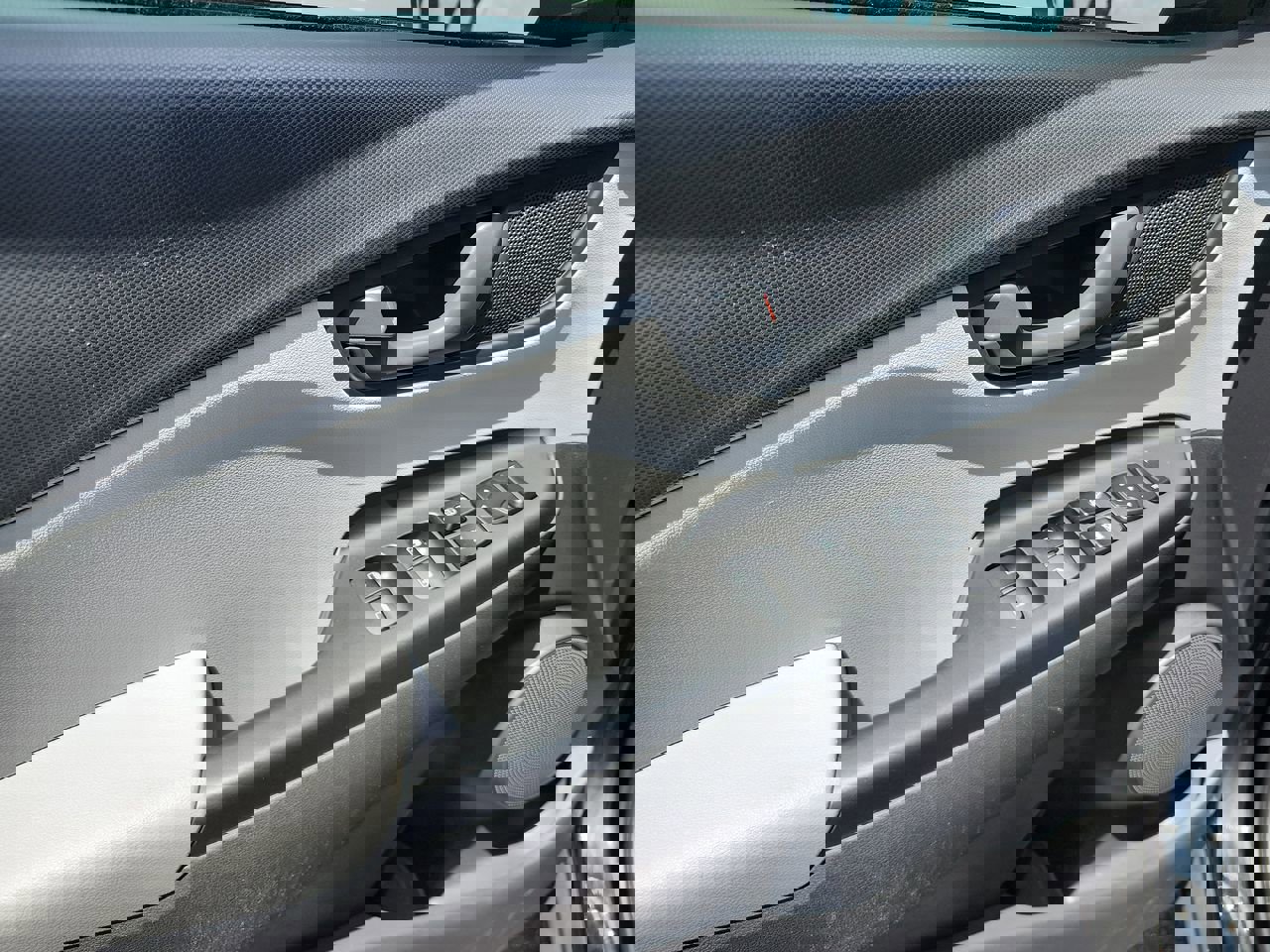 Certified 2023 Hyundai Kona SEL AWD/4WD image 15