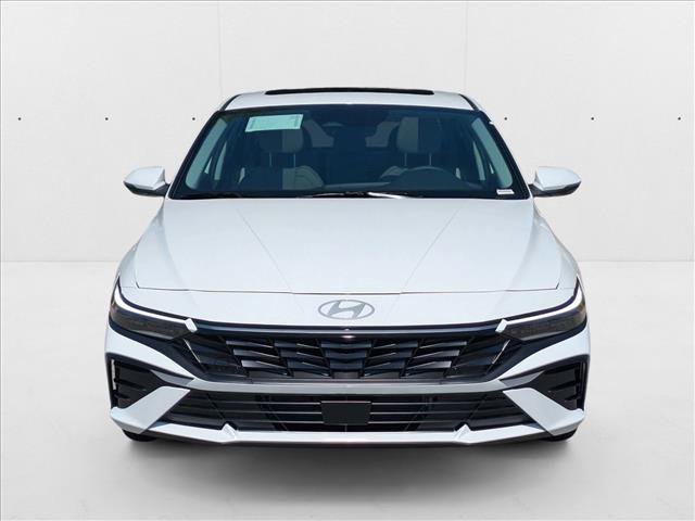 New 2025 Hyundai Elantra Limited FWD image 6