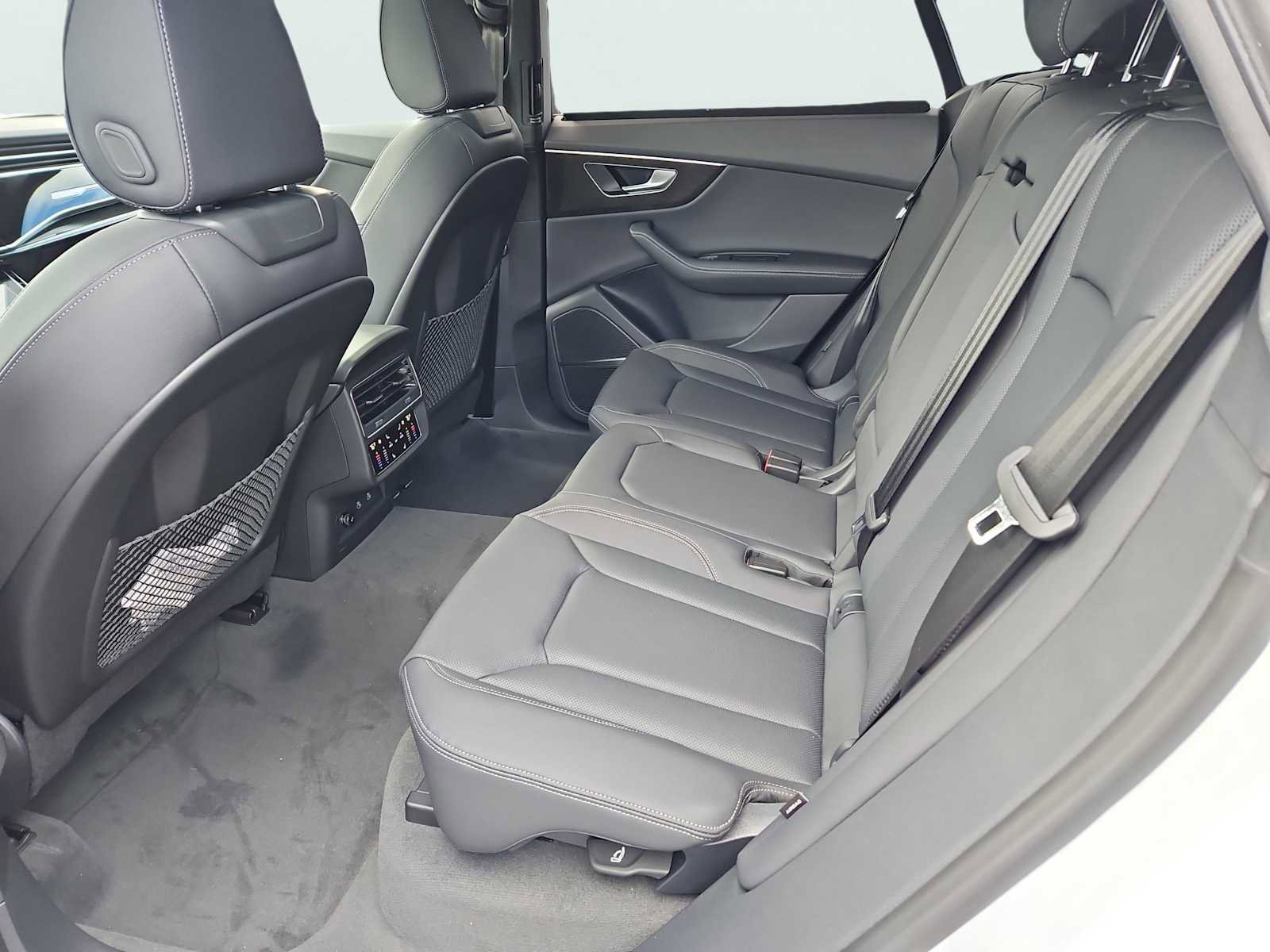 New 2026 Audi Q8 Premium Plus image 23