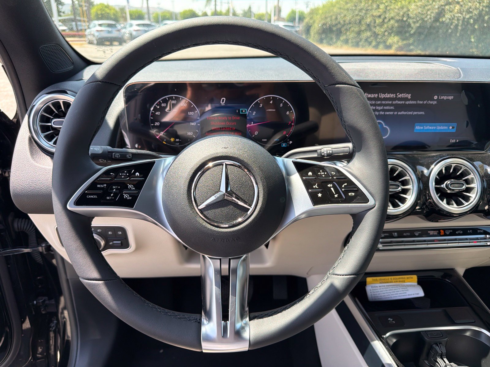 New 2026 Mercedes-Benz GLB 250 4MATIC image 21