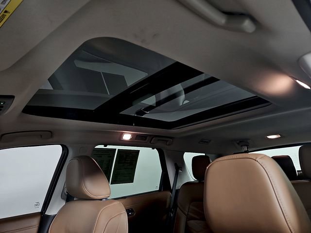 Used 2024 Nissan Pathfinder Platinum FWD image 16
