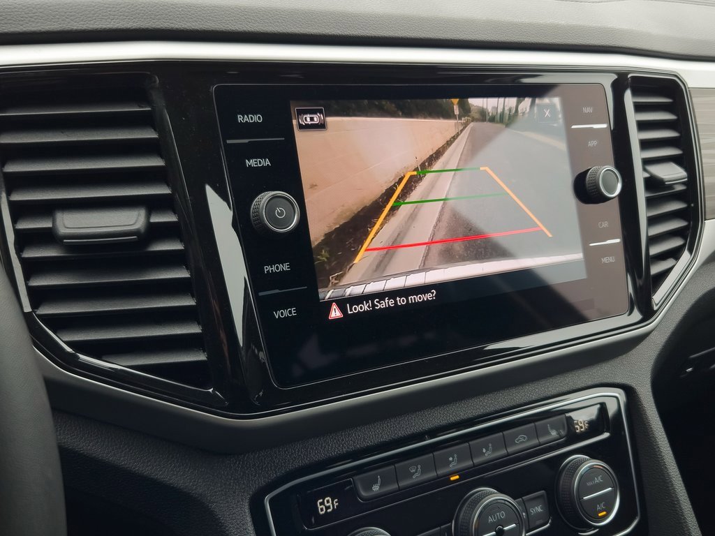 Used 2023 Volkswagen Atlas SEL image 17