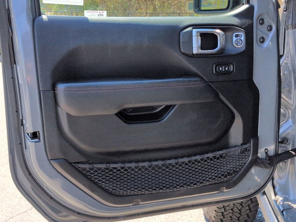 Certified 2022 Jeep Wrangler Unlimited Rubicon w/ Steel Bumper Group image 13